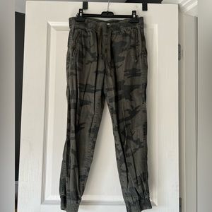 TNA Alix pant size small.